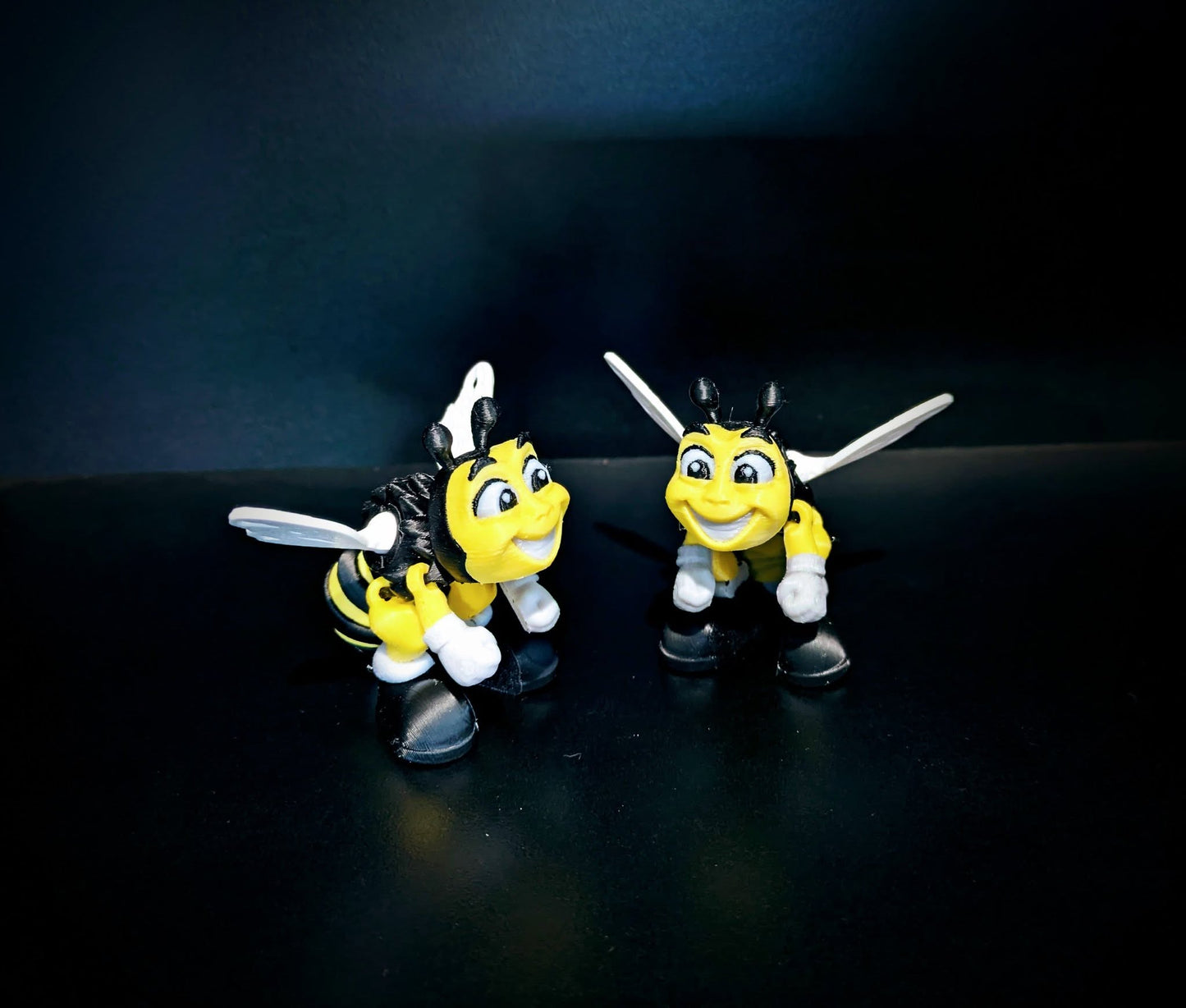 Articulating Bee
