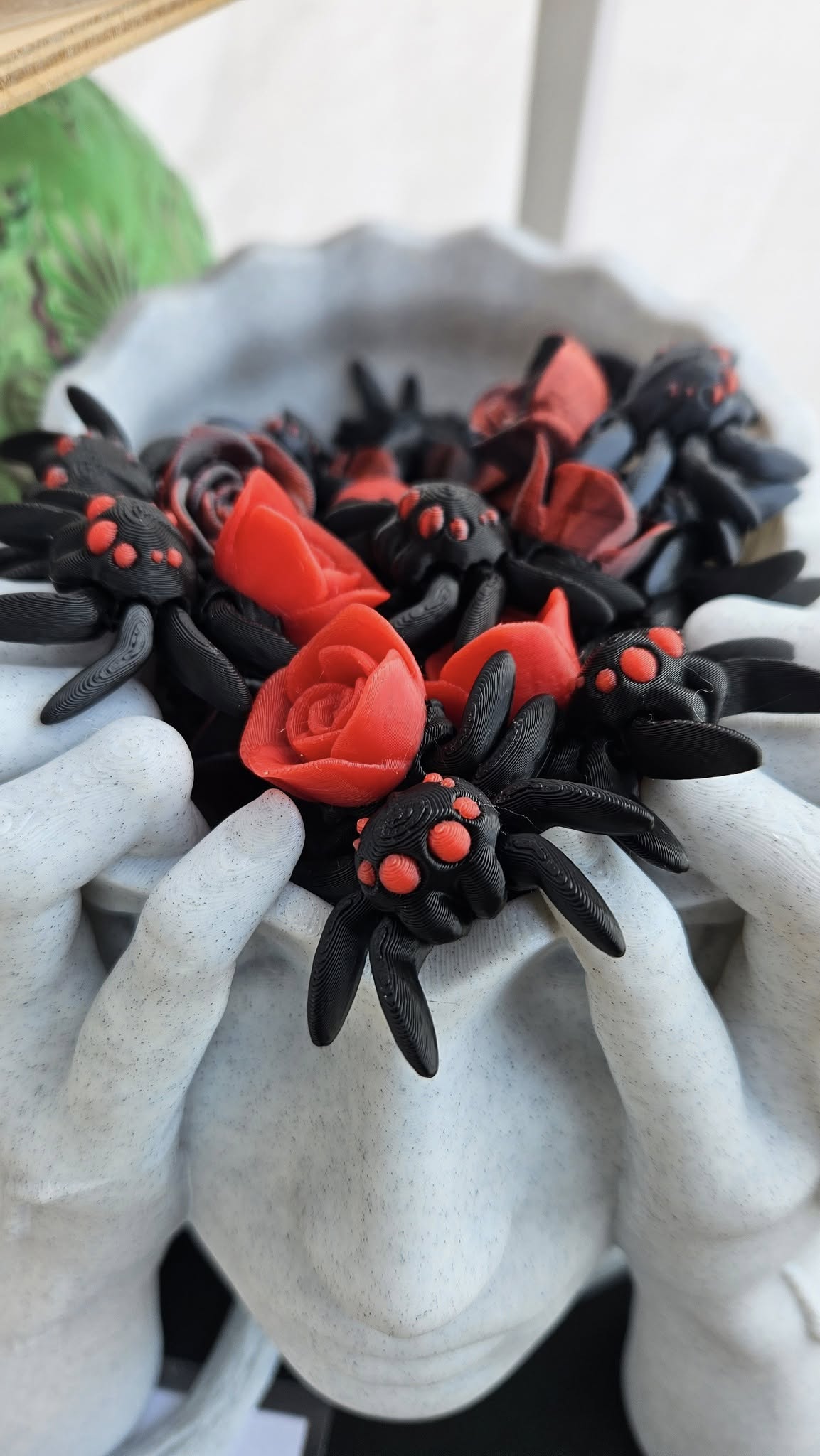 Mini Rose Spiders