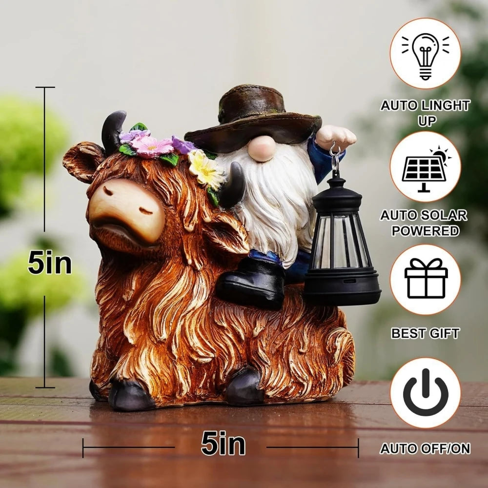 Solar Highland Cow Garden Light — Outdoor LED Stake Lamp