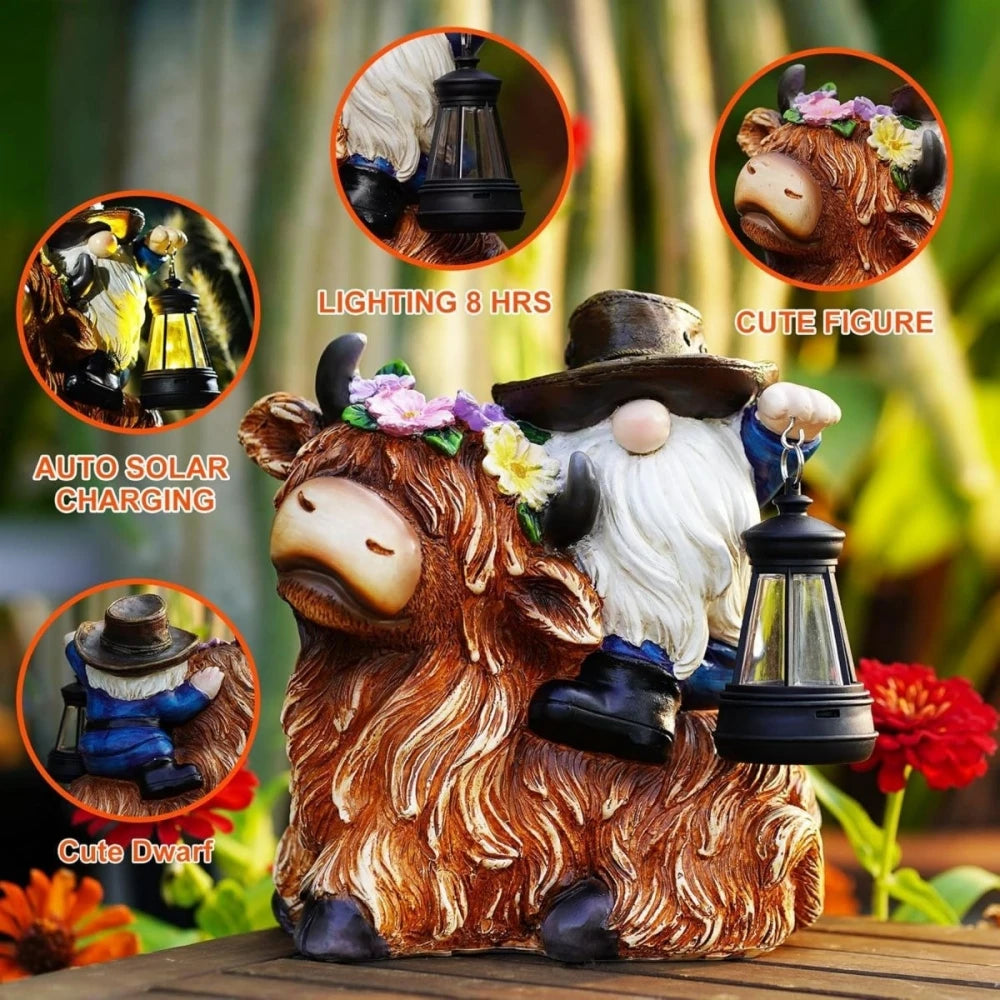 Solar Highland Cow Garden Light — Outdoor LED Stake Lamp